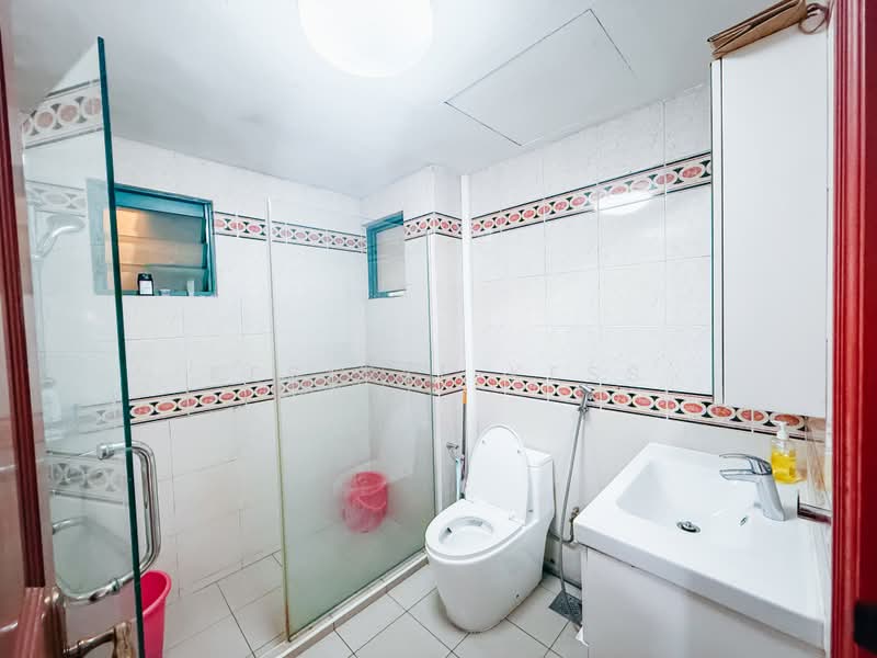 Hillview Heights, 27 Hillview Avenue, 1 Bedroom, 732 sqft, Condominium For Rent, by Kesinee Kess, 500189409 - Bathroom - PropertyGuru.com.sg
