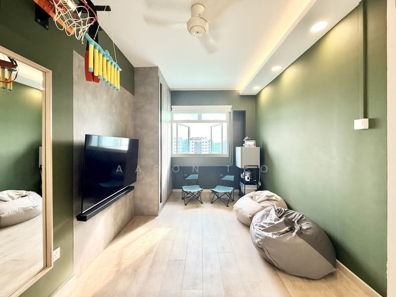 126A Edgedale Plains, 126A Edgedale Plains, 3 Bedrooms, 979 sqft, HDB Flat For Sale, by Aaron Teo, 500189412 - Living Room - PropertyGuru.com.sg