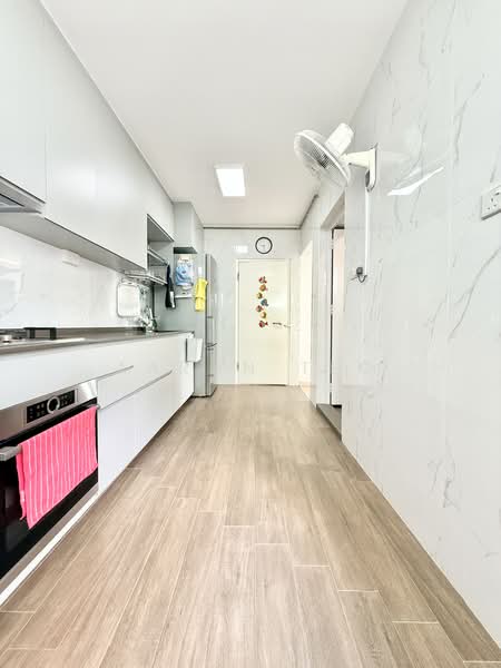 126A Edgedale Plains, 126A Edgedale Plains, 3 Bedrooms, 979 sqft, HDB Flat For Sale, by Aaron Teo, 500189412 - Kitchen - PropertyGuru.com.sg