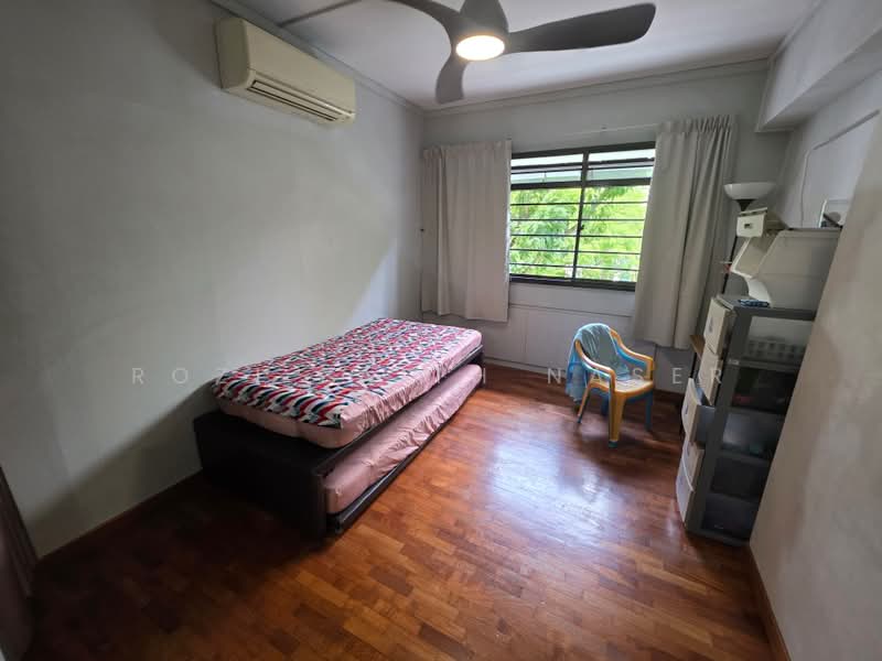 621 Woodlands Drive 52, 621 Woodlands Drive 52, 4 Bedrooms, 1,313 sqft, HDB Flat For Sale, by Rozi Faith Naser, 500189415 - Bedroom - PropertyGuru.com.sg