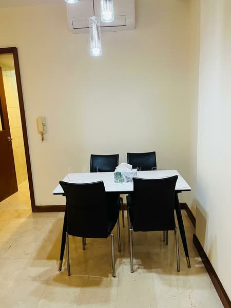 Burlington Square, 175 Bencoolen Street, 1 Bedroom, 667 sqft, Apartment For Rent, by Kal Ong, 500189418 - Dining Room - PropertyGuru.com.sg