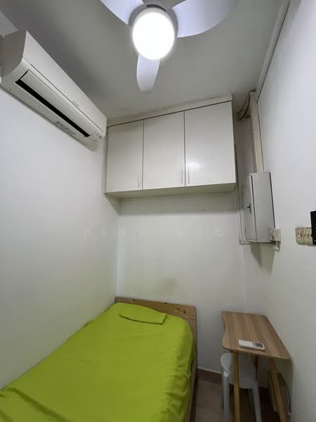 Summerdale, 6 Boon Lay Drive, Room Rental, 80 sqft, Condominium For Rent, by Ping Neo, 500189424 - Bedroom - PropertyGuru.com.sg