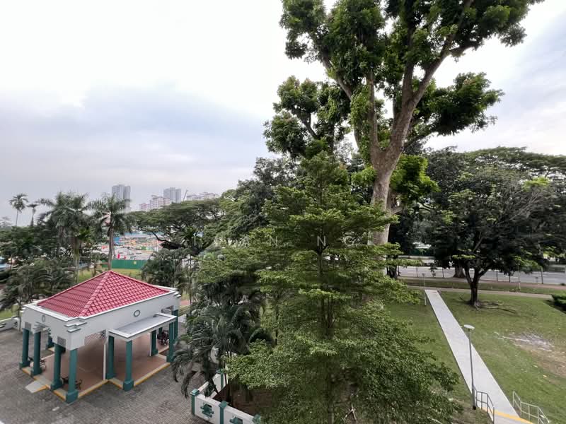 218 Ang Mo Kio Avenue 1, 218 Ang Mo Kio Avenue 1, 2 Bedrooms, 883 sqft, HDB Flat For Sale, by Ivan Ng, 500189435 - Exterior - PropertyGuru.com.sg