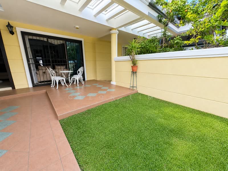 Villa Verde, Verde Crescent, 5 Bedrooms, 3,000 sqft, Terraced House For Sale, by Cleon Lim, 500189448 - Exterior - PropertyGuru.com.sg