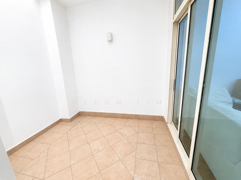 Villa Verde, Verde Crescent, 5 Bedrooms, 3,000 sqft, Terraced House For Sale, by Cleon Lim, 500189448 - Balcony - PropertyGuru.com.sg