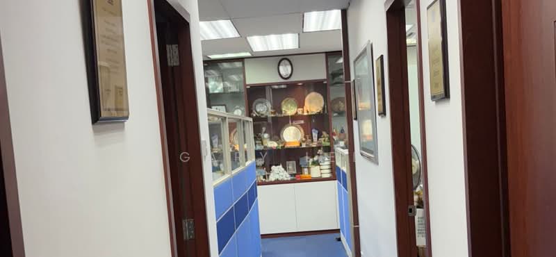 Sultan Plaza, 100 Jalan Sultan, 1,140 sqft, Office For Sale, by Gary Lee, 500189458 - Interior - CommercialGuru.com.sg