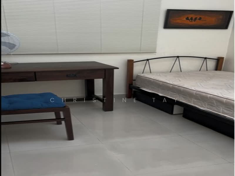725 Clementi West Street 2, 725 Clementi West Street 2, 2 Bedrooms, 732 sqft, HDB Flat For Sale, by Christine Tay, 500189463 - Bedroom - PropertyGuru.com.sg