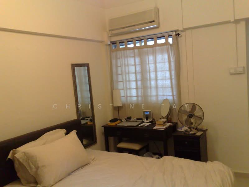 725 Clementi West Street 2, 725 Clementi West Street 2, Buona Vista / West Coast / Clementi New Town, 2 Bedrooms, 732 sqft, HDB Flat For Sale, by Christine Tay, 500189463 - Bedroom - PropertyGuru.com.sg