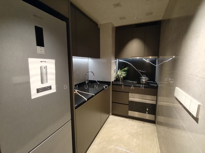 One Marina Gardens, 3 Marina Gardens Lane, 2 Bedrooms, 657 sqft, Apartment For Sale, by Edmund Tan, 500189480 - Kitchen - PropertyGuru.com.sg
