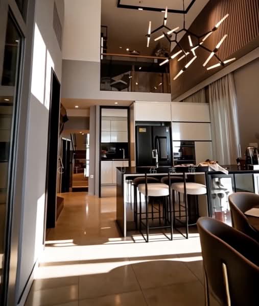 Belgravia Ace, 100 Belgravia Drive, 5 Bedrooms, 4,370 sqft, Semi-Detached House For Sale, by CT Wu 伍志道, 500189489 - Kitchen - PropertyGuru.com.sg