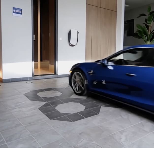Belgravia Ace, 100 Belgravia Drive, 5 Bedrooms, 4,370 sqft, Semi-Detached House For Sale, by CT Wu 伍志道, 500189489 - Entrance - PropertyGuru.com.sg