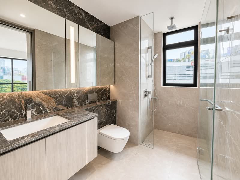 Piccadilly Grand, 1 Northumberland Road, 5 Bedrooms, 1,582 sqft, Condominium For Rent, by Charlotte Lin, 500189494 - Master Bathroom - PropertyGuru.com.sg