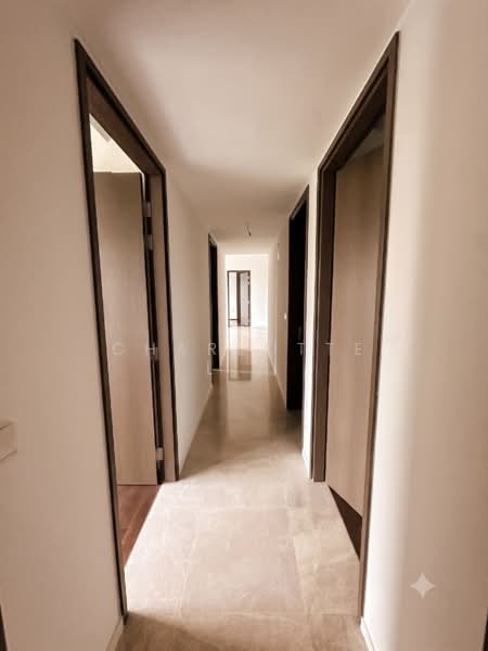 Piccadilly Grand, 1 Northumberland Road, 5 Bedrooms, 1,582 sqft, Condominium For Rent, by Charlotte Lin, 500189494 - Corridor - PropertyGuru.com.sg