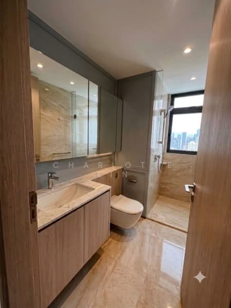 Piccadilly Grand, 1 Northumberland Road, 5 Bedrooms, 1,582 sqft, Condominium For Rent, by Charlotte Lin, 500189494 - Common / Room 4 Bathroom - PropertyGuru.com.sg