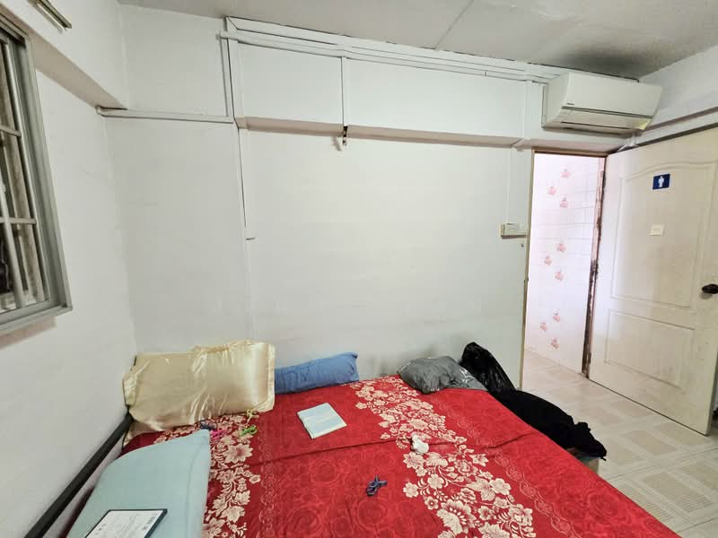 139 Potong Pasir Avenue 3, 139 Potong Pasir Avenue 3, Room Rental, 108 sqft, HDB Flat For Rent, by Jenny Tan, 500189496 - Bedroom - PropertyGuru.com.sg