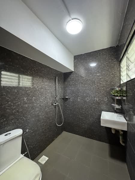 Rare Corner Shophouse @ Jurong East Street 31, , 1,797 sqft, Shop / Shophouse For Rent, by Kelly Leong, 500189499 - Bathroom - CommercialGuru.com.sg
