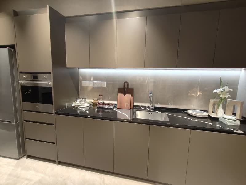 One Marina Gardens, 3 Marina Gardens Lane, 3 Bedrooms, 969 sqft, Apartment For Sale, by Edmund Tan, 500189502 - Kitchen - PropertyGuru.com.sg