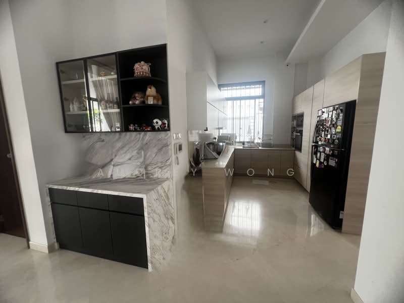 Reno 3.5 Storey Detached @ Stirling Road, Shepherds Drive, Merino Crescent, Queenstown MRT, Stirling Road, Shepherds Drive, Merino Crescent, Queenstown MRT, 10+ Bedrooms, 9,000 sqft, Detached House For Sale, by Audrey Wong, 500189504 - Kitchen - PropertyGuru.com.sg