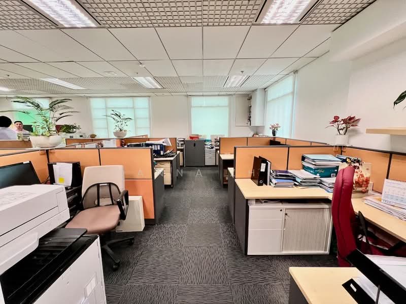 Bugis Junction Towers, 230 Victoria Street, 1,280 sqft, Office For Rent, by Joanna Zhou, 500189510 - Interior - CommercialGuru.com.sg