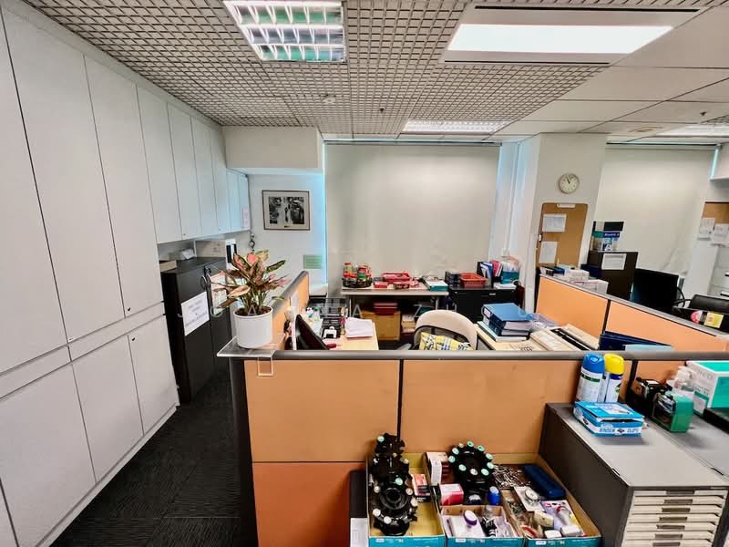 Bugis Junction Towers, 230 Victoria Street, 1,280 sqft, Office For Rent, by Joanna Zhou, 500189510 - Interior - CommercialGuru.com.sg