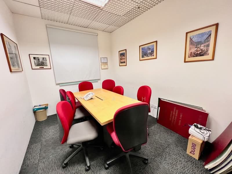 Bugis Junction Towers, 230 Victoria Street, 1,280 sqft, Office For Rent, by Joanna Zhou, 500189510 - Interior - CommercialGuru.com.sg