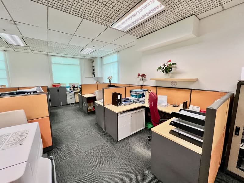 Bugis Junction Towers, 230 Victoria Street, 1,280 sqft, Office For Rent, by Joanna Zhou, 500189510 - CommercialGuru.com.sg