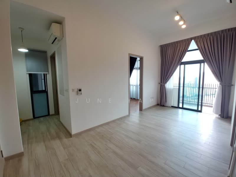 J Gateway, 6 Gateway Drive, 2 Bedrooms, 678 sqft, Condominium For Rent, by June Yap, 500189520 - Living Room - PropertyGuru.com.sg