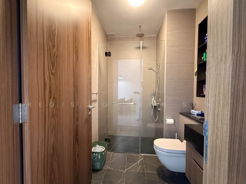 Parc Komo, 963B Upper Changi Road North, 1 Bedroom, 484 sqft, Condominium For Sale, by Regis Johnson Soh, 500189524 - Bathroom - PropertyGuru.com.sg