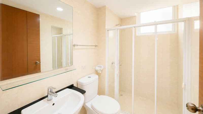 Compass Heights, 9 Sengkang Square, 1 Bedroom, 689 sqft, Condominium For Sale, by Desmond Ho, 500189527 - Bathroom - PropertyGuru.com.sg