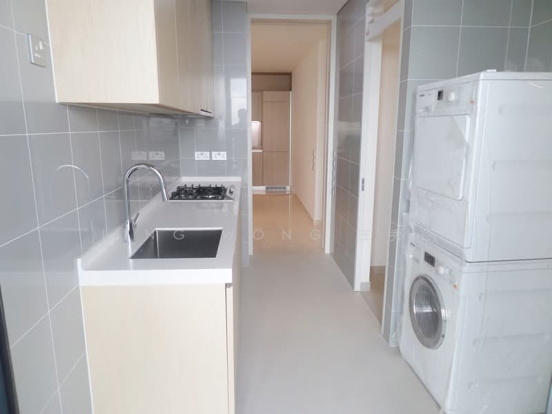 DUO Residences, 1 Fraser Street, 3 Bedrooms, 1,722 sqft, Apartment For Sale, by Ling Wong 王秀玲, 500189532 - Wet Kitchen - PropertyGuru.com.sg