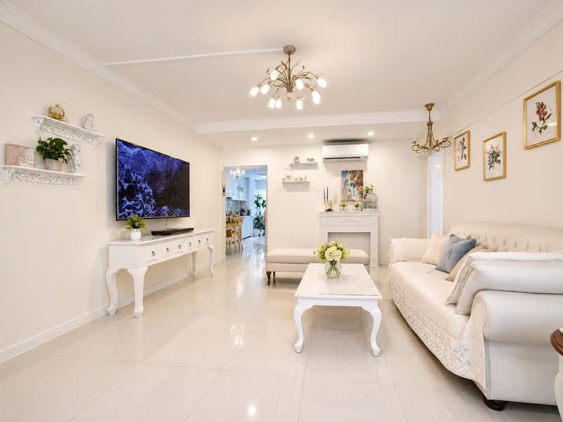 204 Ang Mo Kio Avenue 3, 204 Ang Mo Kio Avenue 3, 3 Bedrooms, 990 sqft, HDB Flat For Sale, by Gaynor Lim, 500189538 - Living Room - PropertyGuru.com.sg