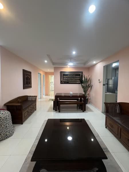 484 Segar Road, 484 Segar Road, 3 Bedrooms, 1,184 sqft, HDB Flat For Sale, by Roz Rufai, 500189556 - Living Room - PropertyGuru.com.sg