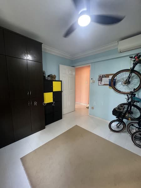 484 Segar Road, 484 Segar Road, 3 Bedrooms, 1,184 sqft, HDB Flat For Sale, by Roz Rufai, 500189556 - Interior - PropertyGuru.com.sg
