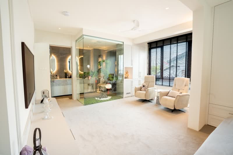 🌟 Prestigious Semi-D at Siglap Vincinity 🌟, woo mon chew road, 5 Bedrooms, 7,000 sqft, Semi-Detached House For Sale, by Fanny Goh, 500189562 - Master Bedroom - PropertyGuru.com.sg