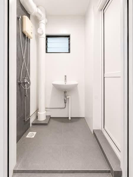 2 Saint George's Road, 2 Saint George's Road, 2 Bedrooms, 635 sqft, HDB Flat For Sale, by Kerin Ang, 500189577 - Bathroom - PropertyGuru.com.sg
