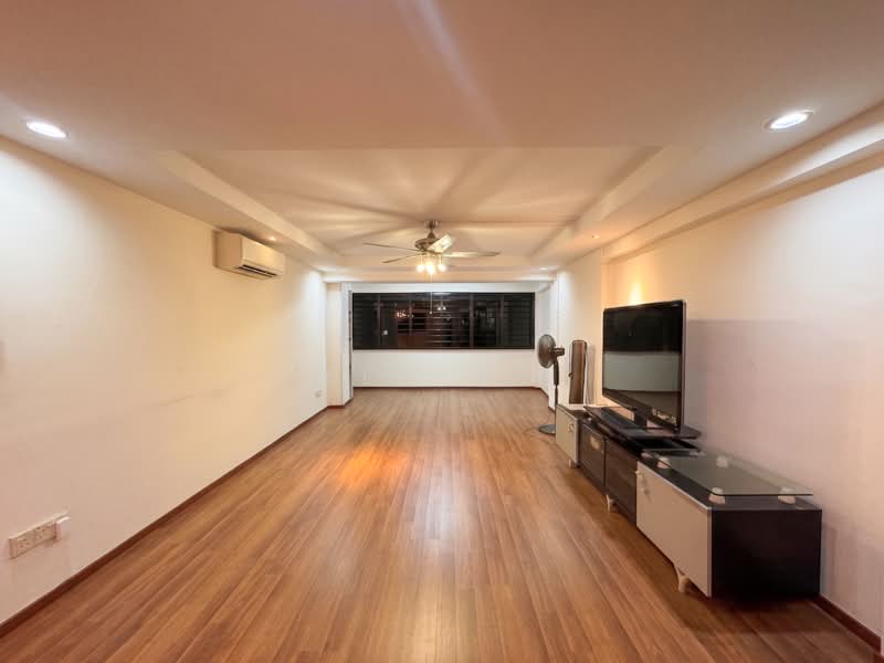 602 Bedok Reservoir Road, 602 Bedok Reservoir Road, 2 Bedrooms, 1,356 sqft, HDB Flat For Rent, by Ken Ng, 500189584 - Living Room - PropertyGuru.com.sg