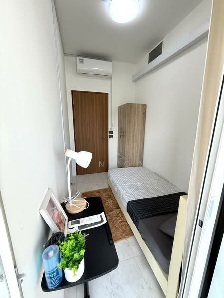 Visioncrest, 37 Oxley Rise, Room Rental, 100 sqft, Condominium For Rent, by Sean Ong, 500189601 - Bedroom - PropertyGuru.com.sg