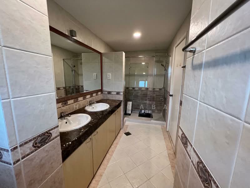 Coronation Road West Vicinity, Jalan Lim Tai See, 5 Bedrooms, 6,000 sqft, Bungalow House For Rent, by Michele Cabasug, 500189621 - Bathroom - PropertyGuru.com.sg