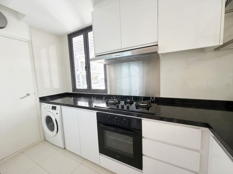 Waterfront Isle, 736 Bedok Reservoir Road, 2 Bedrooms, 904 sqft, Condominium For Rent, by Janet Lim, 500189622 - Kitchen - PropertyGuru.com.sg