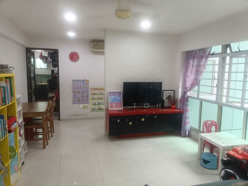 173C Punggol Field, 173C Punggol Field, 3 Bedrooms, 969 sqft, HDB Flat For Sale, by Alex Toh, 500189633 - Living Room - PropertyGuru.com.sg