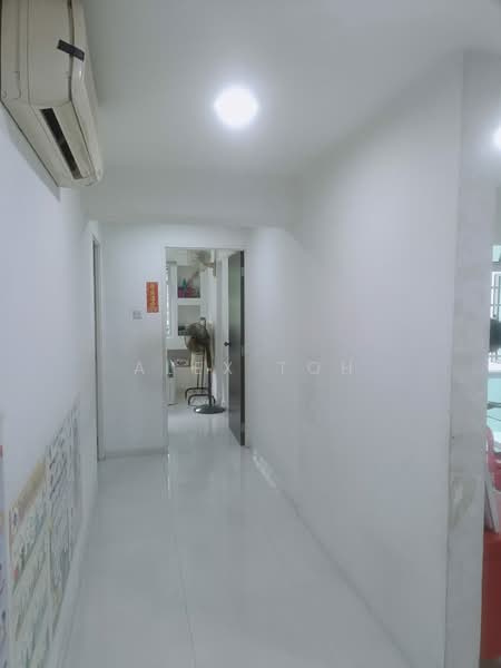 173C Punggol Field, 173C Punggol Field, 3 Bedrooms, 969 sqft, HDB Flat For Sale, by Alex Toh, 500189633 - Corridor - PropertyGuru.com.sg