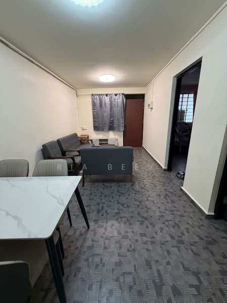 166 Stirling Road, 166 Stirling Road, 2 Bedrooms, 656 sqft, HDB Flat For Rent, by Ria Beevi, 500189649 - Living Room - PropertyGuru.com.sg