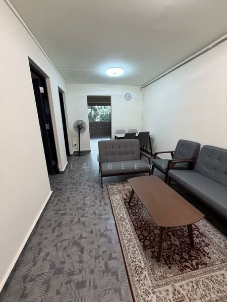 166 Stirling Road, 166 Stirling Road, 2 Bedrooms, 656 sqft, HDB Flat For Rent, by Ria Beevi, 500189649 - Living Room - PropertyGuru.com.sg