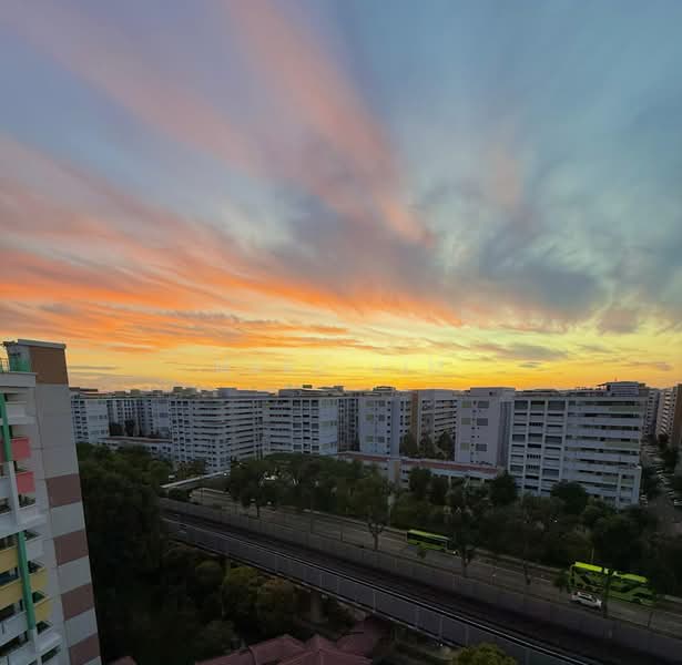 796 Yishun Ring Road, 796 Yishun Ring Road, 3 Bedrooms, 1,302 sqft, HDB Flat For Sale, by Marc Lim, 500189659 - Sunset Unblocked Views - Golden Hour - PropertyGuru.com.sg