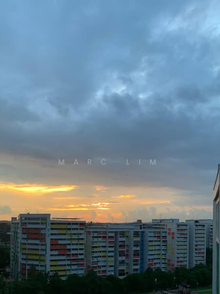 796 Yishun Ring Road, 796 Yishun Ring Road, 3 Bedrooms, 1,302 sqft, HDB Flat For Sale, by Marc Lim, 500189659 - Sunset Unblocked Views - Golden Hour - PropertyGuru.com.sg