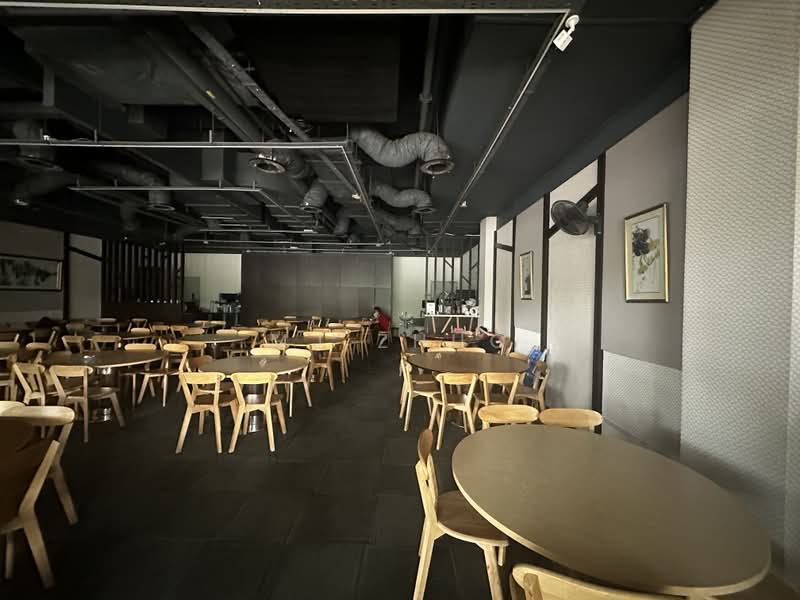 East Village, 430 Upper Changi Road, 2,626 sqft, Food & Beverage For Sale, by MJ Zhuo, 500189661 - Dining Room - CommercialGuru.com.sg
