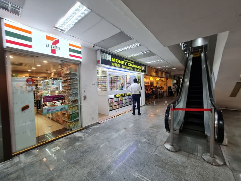 Midpoint Orchard, 220 Orchard Road, 226 sqft, Mall Shop For Sale, by Lock Sau Lai, 500189677 - Exterior - CommercialGuru.com.sg