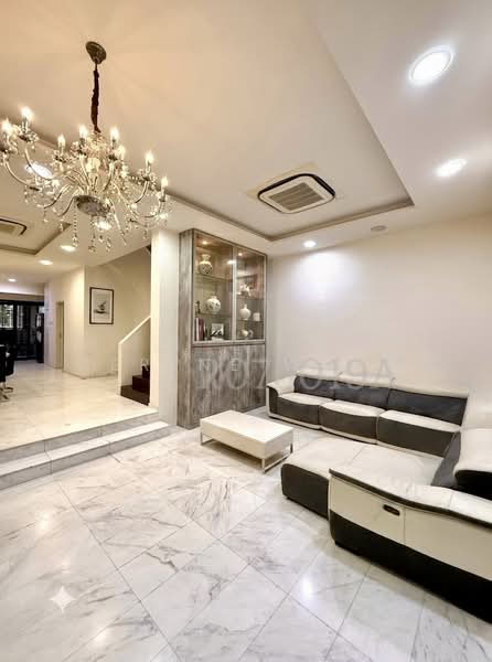 The Clementvale, Mas Kuning Terrace, 5 Bedrooms, 2,923 sqft, Terraced House For Sale, by Serene Wong, 500189678 - Living Room - PropertyGuru.com.sg