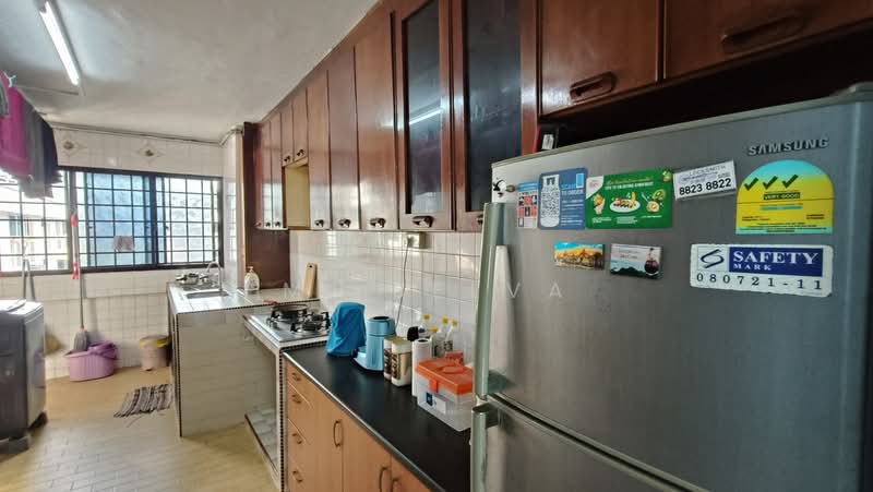 344 Bukit Batok Street 34, 344 Bukit Batok Street 34, 2 Bedrooms, 680 sqft, HDB Flat For Rent, by M. Selva, 500189681 - Kitchen - PropertyGuru.com.sg