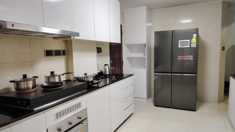 Botanic Gardens Mansion, 18 Taman Serasi, Room Rental, 150 sqft, Apartment For Rent, by Erica Yap, 500189683 - Kitchen - PropertyGuru.com.sg
